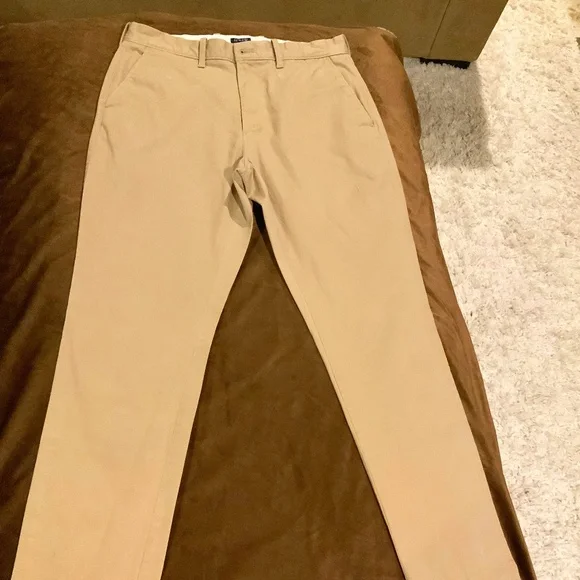 JCrew Chinos Tan W31 L32 Athletic Slim Classic Timeless Officecore Golf Preppy - Picture 1 of 7